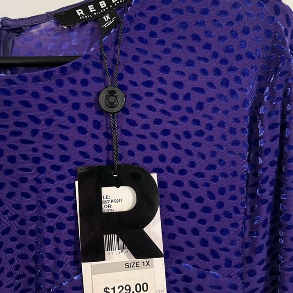 Rebel Wilson X Angels • Ruched Body-Con Dress Size: 1X - Picture 4 of 4